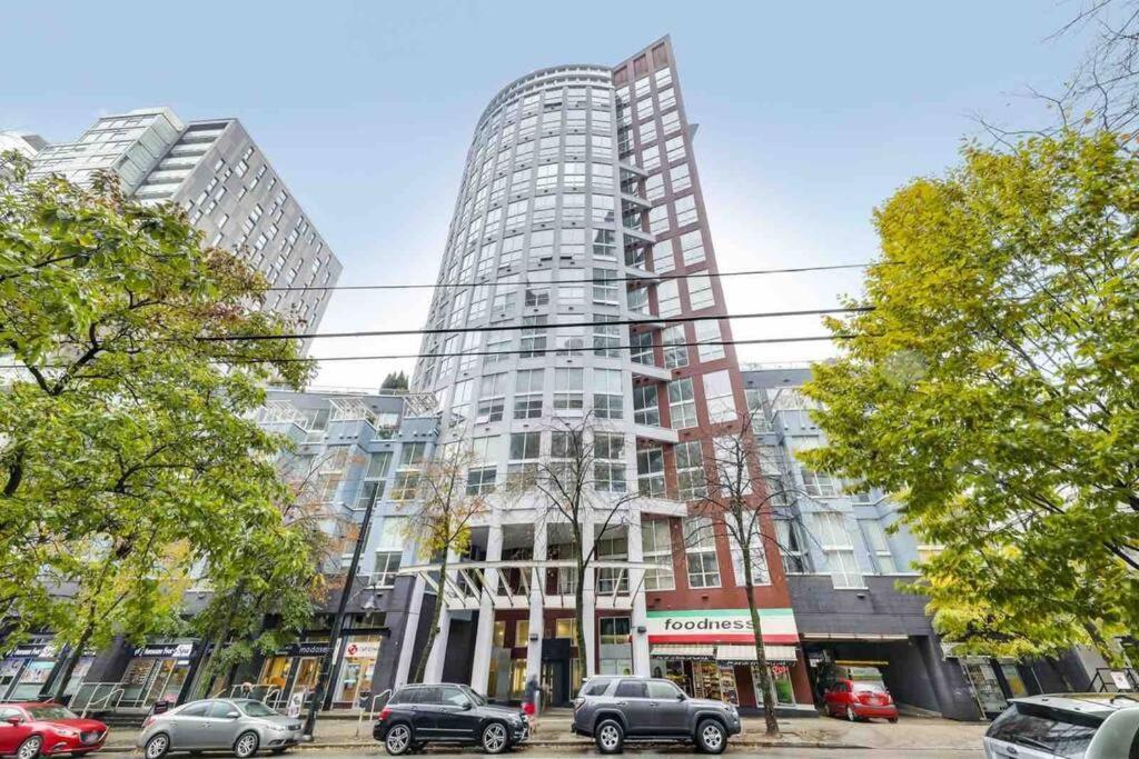 Loft In Entertainment District With Free Underground Parking Apartment Vancouver Exterior photo